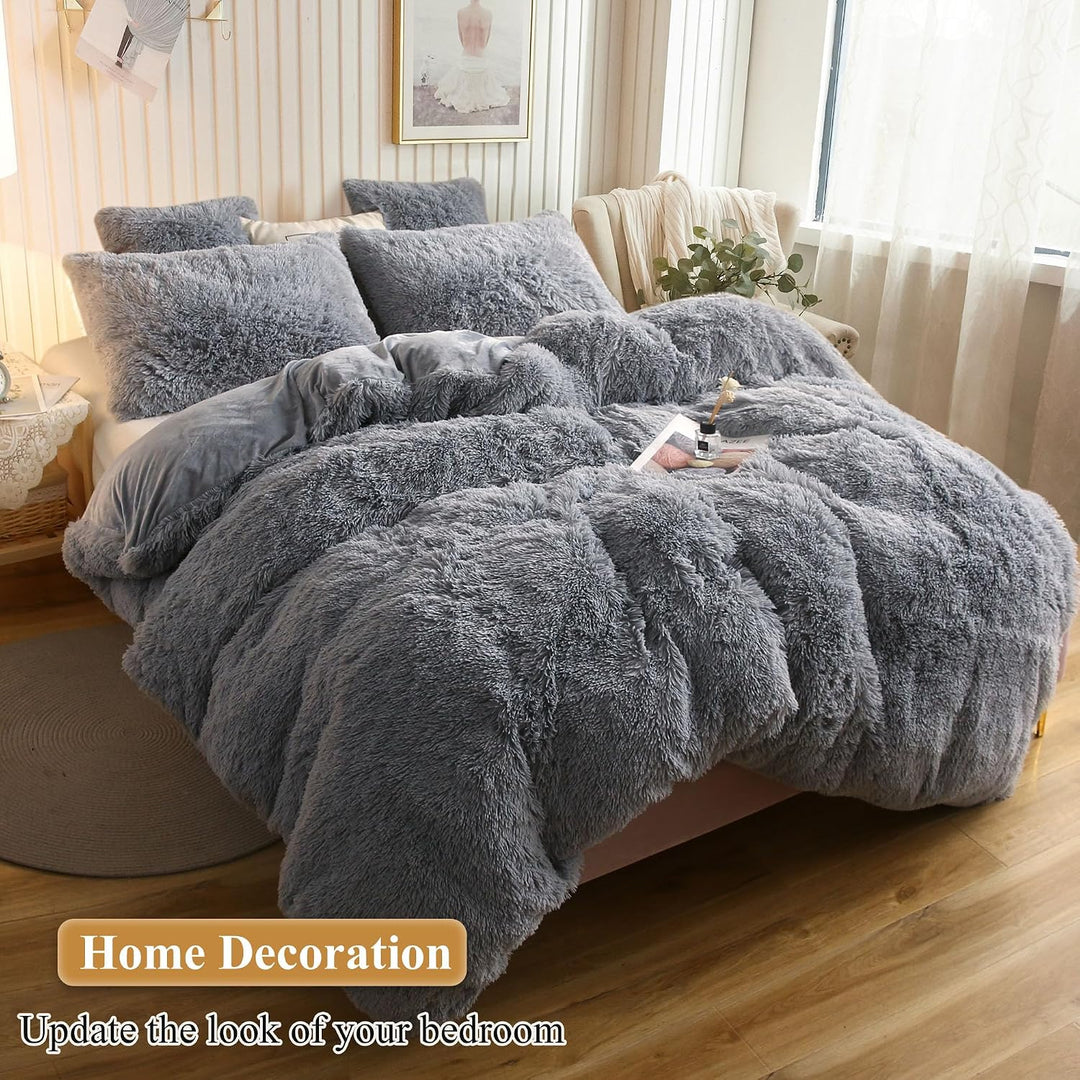 2 Light Gray Faux Fur Standard Pillowcases, 20 × 26 in - Just Closeouts Canada Inc.X002JMNX5H
