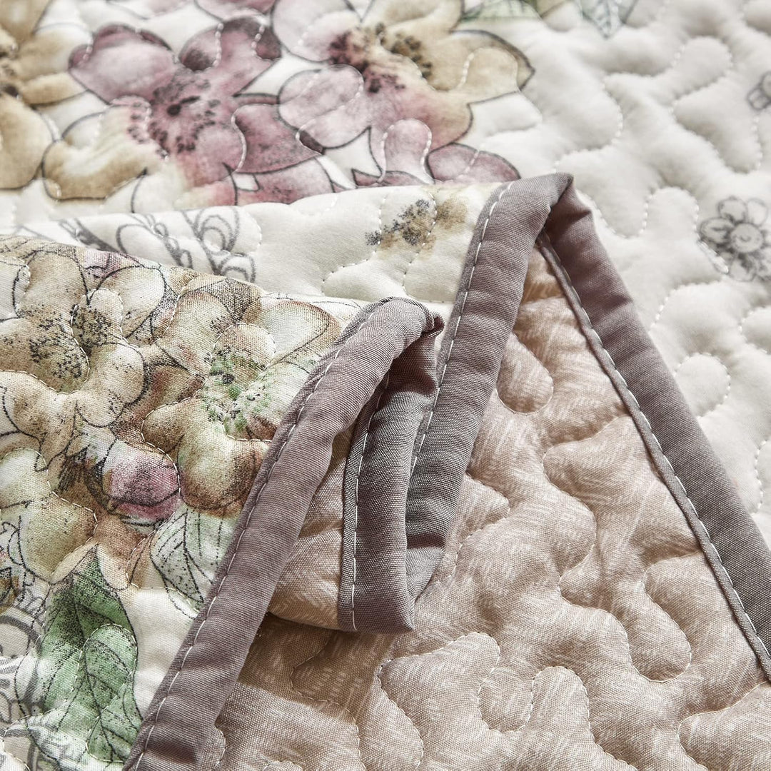 2 Pieces Twin Size Quilt Set, Beige Floral Reversible Bedspread Coverlet Set, Soft Microfiber Lightweight Bed Cover for Kids (68" x 86", 1 Quilt+ 1 Pillow Sham) - Just Closeouts Canada Inc.