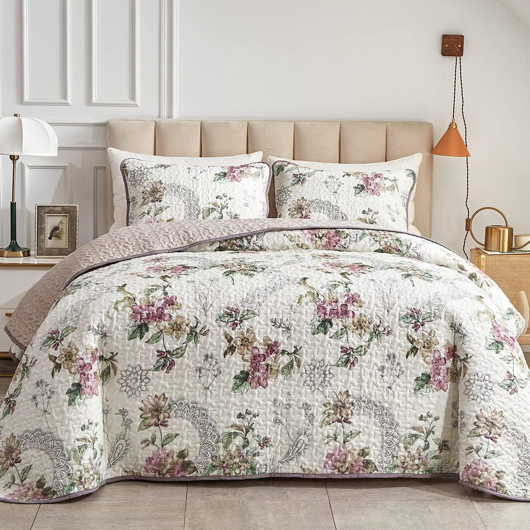 3 Pieces Full/Queen Size Quilt Set, Beige Floral Reversible Bedspread Coverlet Set, Soft Microfiber Lightweight Bed Cover for All Season (90" x 90", 1 Quilt+ 2 Pillow Shams) - Just Closeouts Canada Inc.