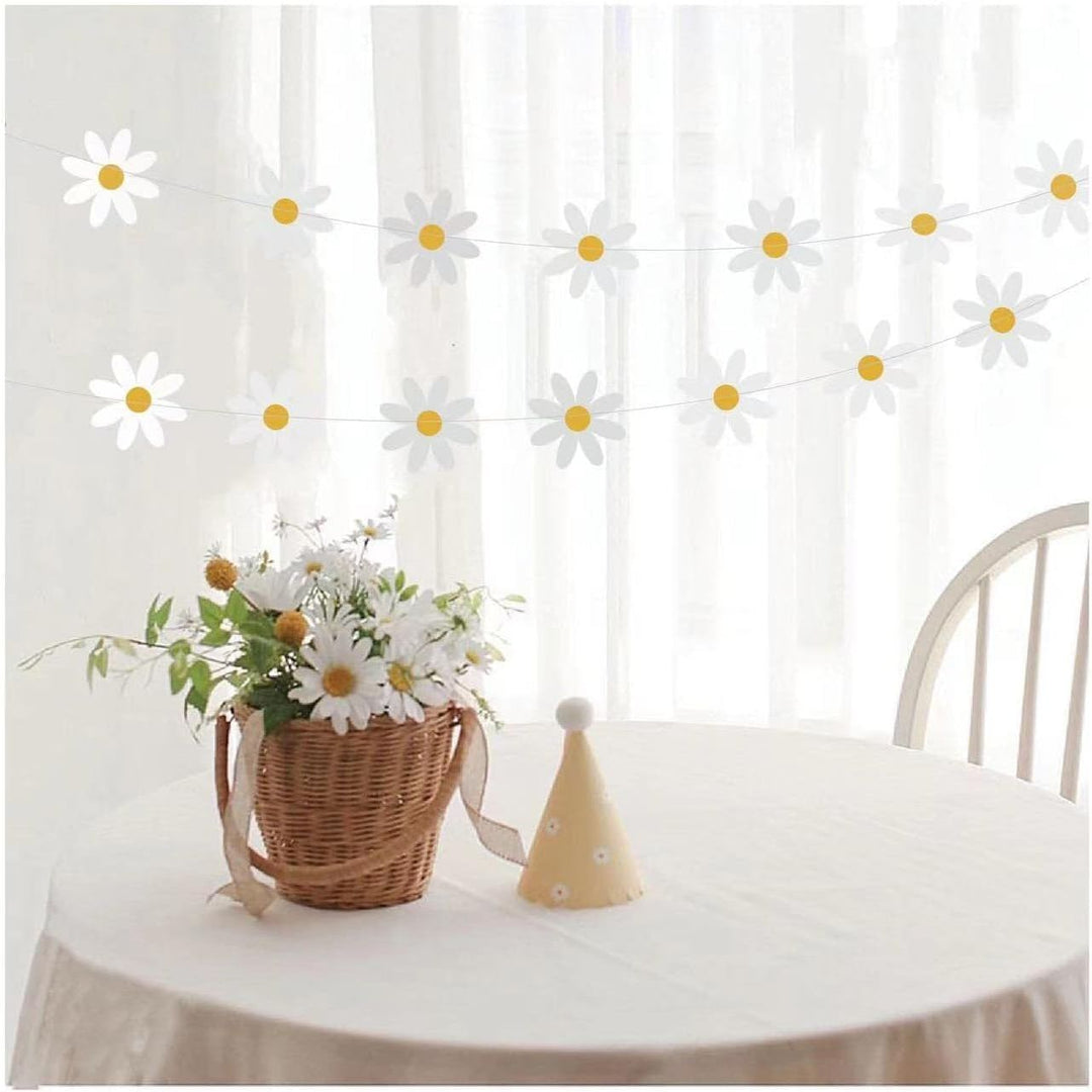 4-Piece White Daisy Paper Garland Banner Set - Just Closeouts Canada Inc.