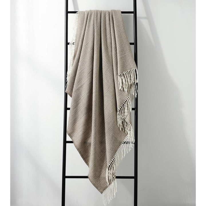 50"X60" Farmhouse Breathable Soft and Warm Classic Throw Blanket for Sofa Couch Bed, Faux Cashmere Home Decoration Throw with Tassles (Coffee) - Just Closeouts Canada Inc.