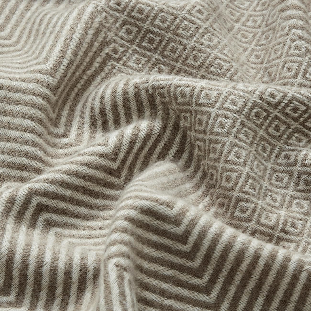 50"X60" Farmhouse Breathable Soft and Warm Classic Throw Blanket for Sofa Couch Bed, Faux Cashmere Home Decoration Throw with Tassles (Coffee) - Just Closeouts Canada Inc.