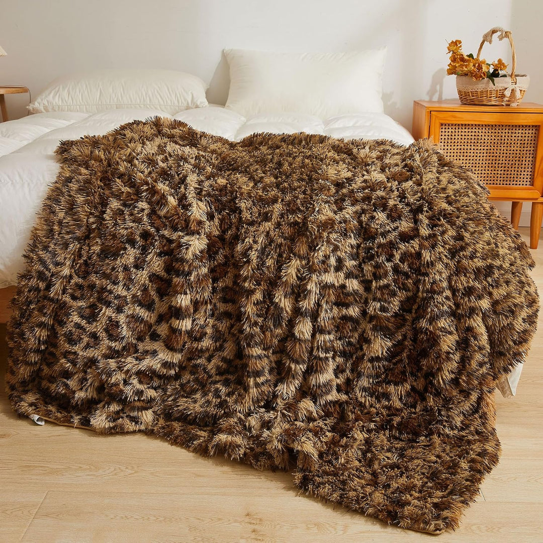 Luxury Faux Fur Leopard Print Throw Blanket, Soft Cheetah Print Fluffy Bed Blanket, Shaggy Plush Decorative Couch Blanket, Cute Furry Animal Print Fuzzy Blanket for Sofa Bed Couch, Brown, 60x90