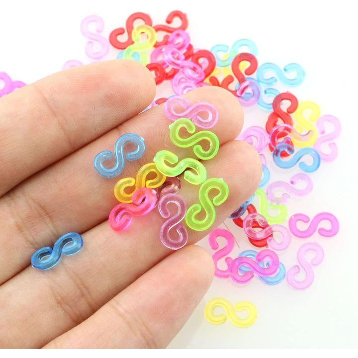 Mixed-colour S-shaped loom band clips, view 2