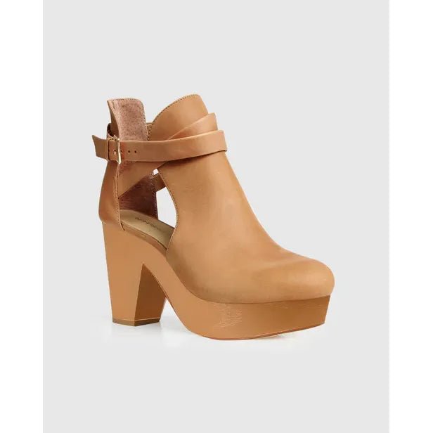 Belle & Bloom Fearless Clog Ankle Boot - Tan - Just Closeouts Canada Inc.9343608113514