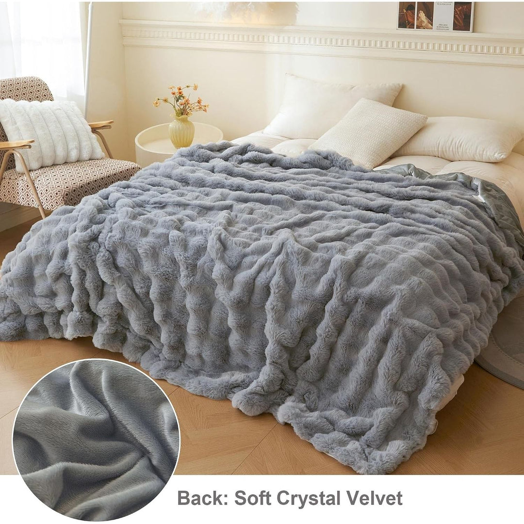 Fluffy Faux Rabbit Fur King Size Blanket for Bed, Soft Cozy and Plush Furry Waffle Bubble Throw Blanket for All Season, Fuzzy Sleeping Throw Home Decor for Bedroom Living Room, 104x90, Grey - Just Closeouts Canada Inc.X004TVIG8P