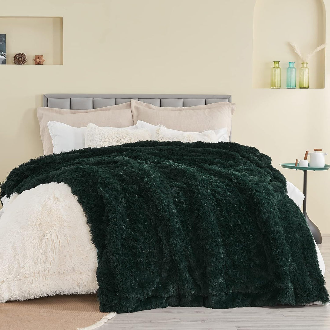 GONAAP Faux Fur Throw Blanket Super Soft Cozy Plush Fuzzy Shaggy Blanket for Couch Sofa Bed (Forest Green, Queen(90"x90")) - Just Closeouts Canada Inc.