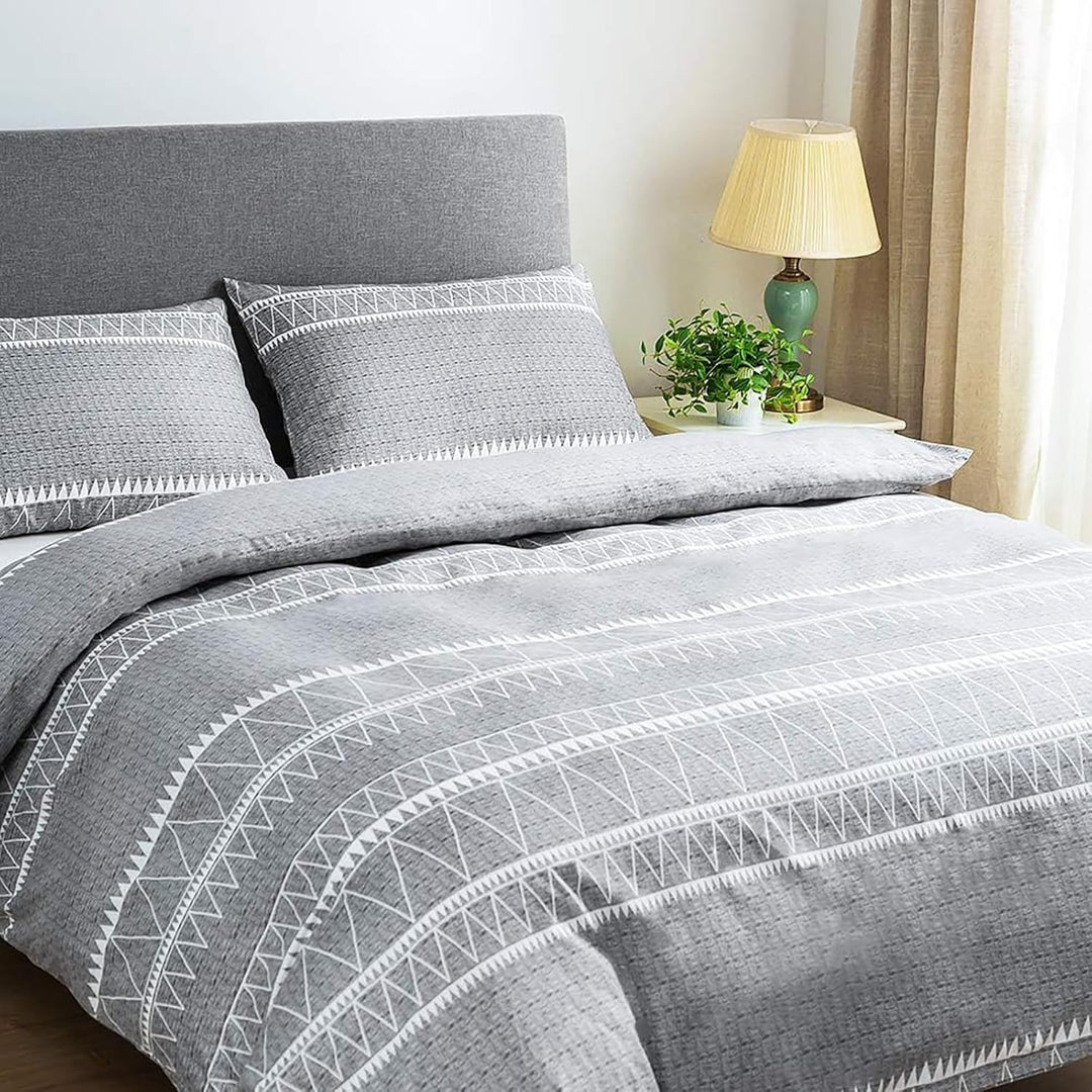 Lekesky Duvet Cover Queen, Microfiber Comforter Queen Set, 3 Pieces Breathable Queen Bedding Sets with Zipper Closure and Corner Ties, Grey Striped - Just Closeouts Canada Inc.