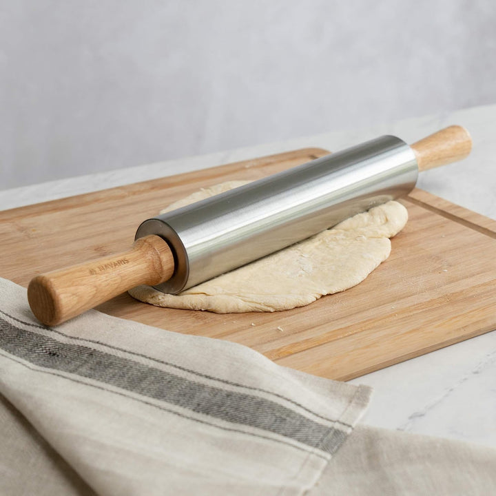 Navaris Stainless Steel Rolling Pin - 17" Non Stick Metal Roller with Wood Handles for Baking, Cooking, Cookies, Biscuits, Pizzas, Dough, Pastry - Just Closeouts Canada Inc.4063004158418