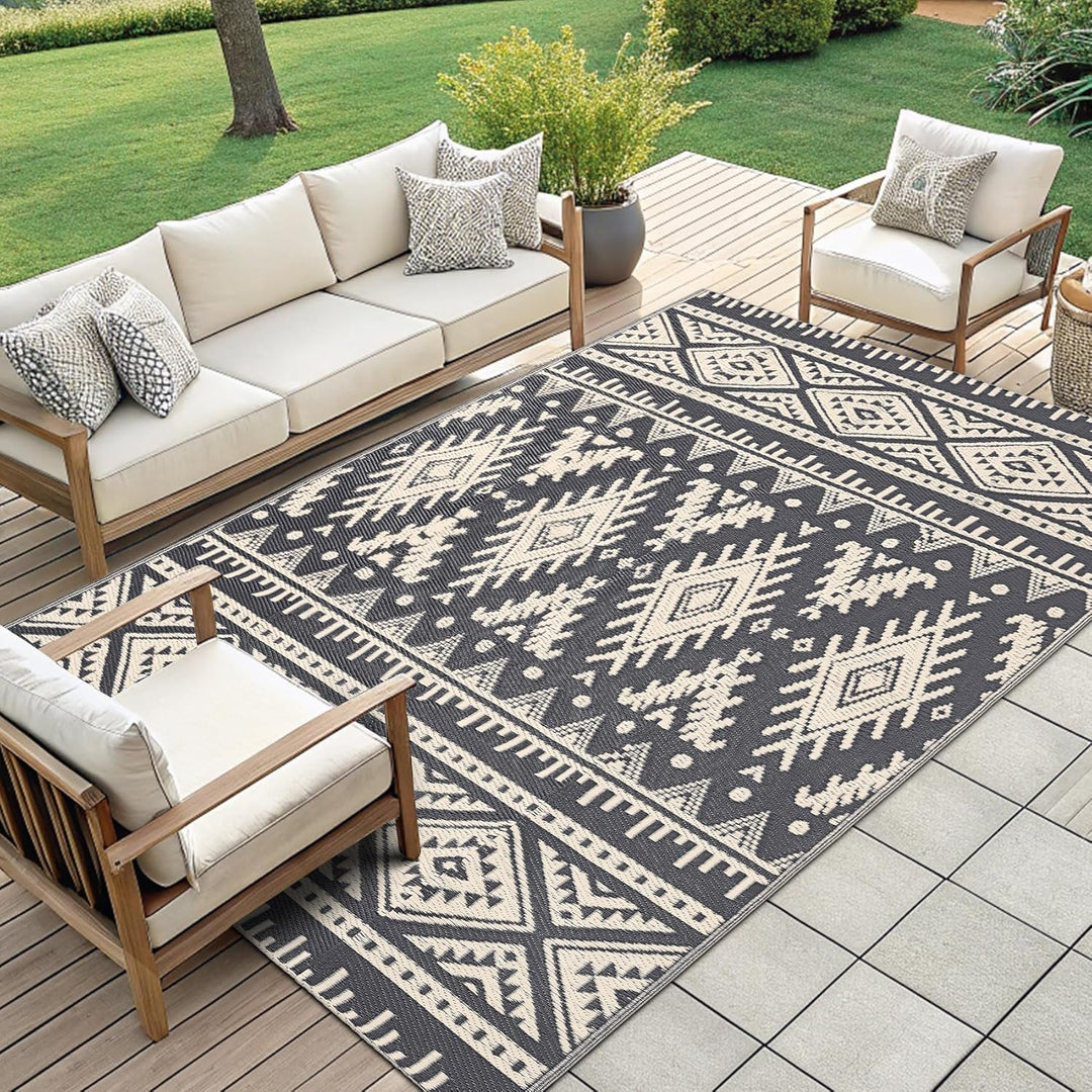 OLANLY Waterproof Outdoor Rug 5x8 ft, Reversible Plastic Straw Patio Camping Rugs, Large Foldable Outdoor Carpet Deck Rugs for Patio, RV, Outside Entry, Backyard, Bench, Picnic, Black & Beige - Just Closeouts Canada Inc.
