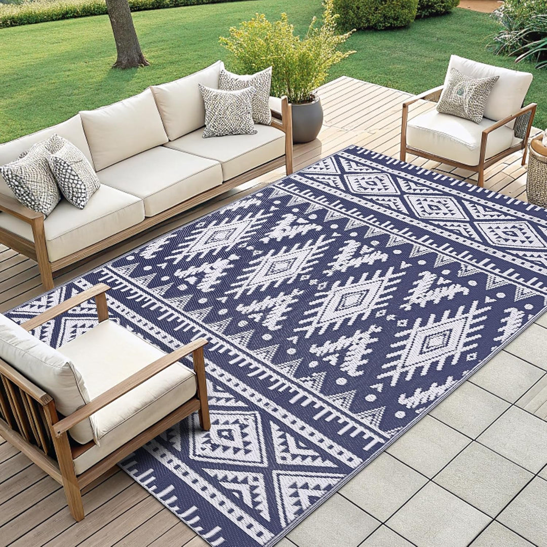 OLANLY Waterproof Outdoor Rug 5x8 ft, Reversible Plastic Straw Patio Camping Rugs, Large Foldable Outdoor Carpet Deck Rugs for Patio, RV, Outside Entry, Backyard, Bench, Picnic, Navy & White - Just Closeouts Canada Inc.