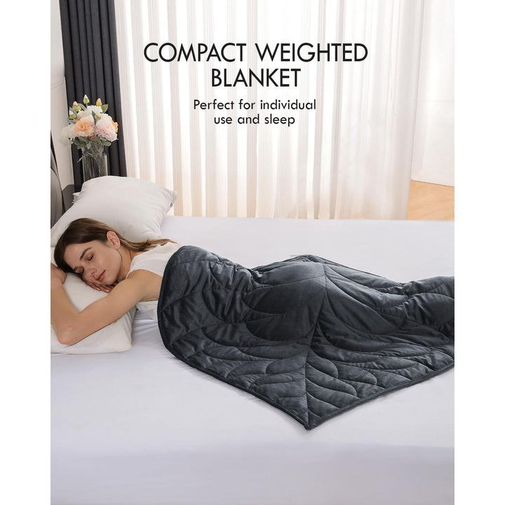 Weighted Lap Blanket 7 lbs 41" x 53", Small Weighted Blanket for Adults, Cozy Luxury Crystal Velvet Weighted Blanket for Relaxation, All - Season Blanket, Machine Washable, Gray - Just Closeouts Canada Inc.