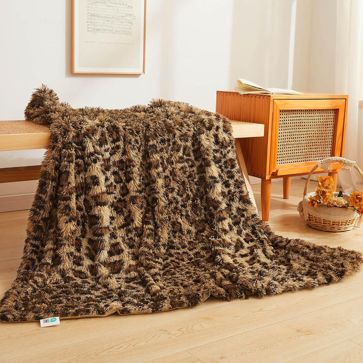 XeGe Luxury Faux Fur Leopard Print Throw Blanket, Soft 50x60 Cheetah Print Fluffy Blanket Throw, Shaggy Plush Decorative Couch Blanket, Cute Furry Animal Throw Fuzzy Blanket for Sofa Bed - Just Closeouts Canada Inc.